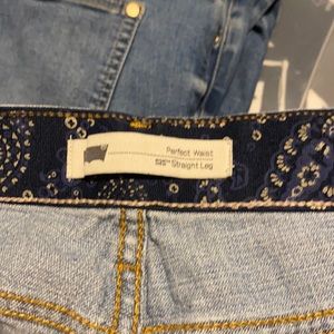 Levi’s Perfect waist 525